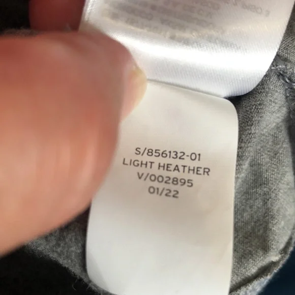 GAP dress Women's M light heather gray cap sleeve tiered knit v neck petite EUC - Picture 11 of 11